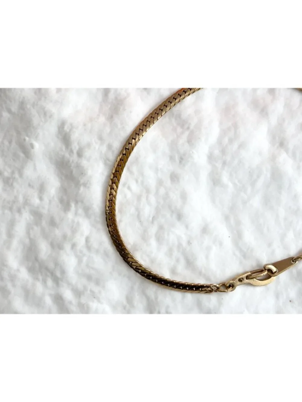 Gold Toned Herringbone Chain Minimalist 80's Vintage Bracelet